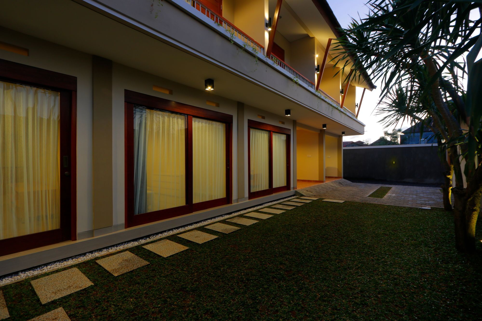 Bed and Breakfast Iconic Bali Living Denpasar Zewnętrze zdjęcie