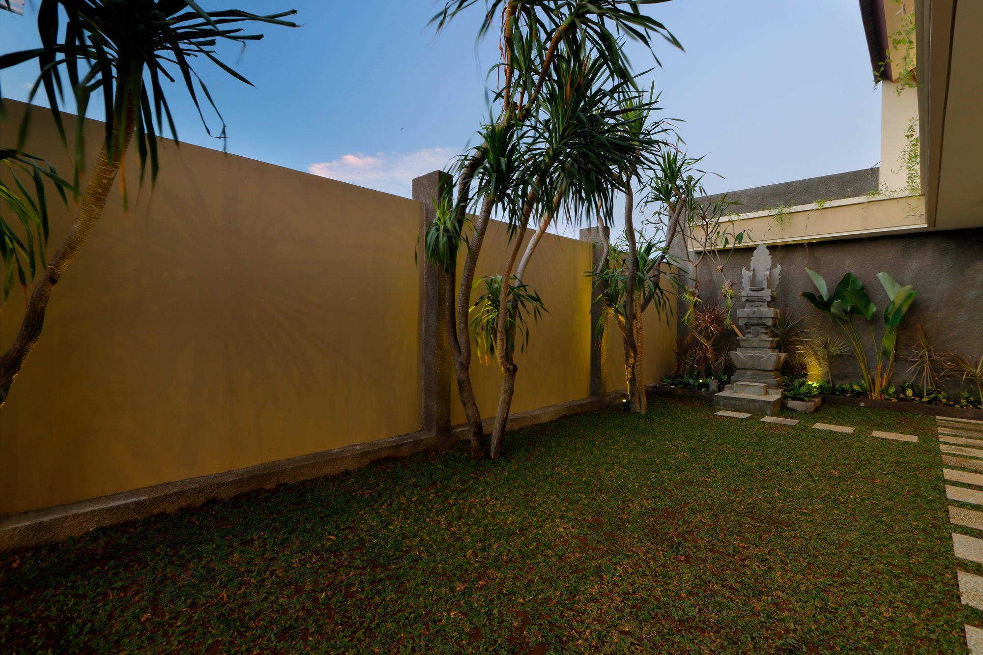 Bed and Breakfast Iconic Bali Living Denpasar Zewnętrze zdjęcie